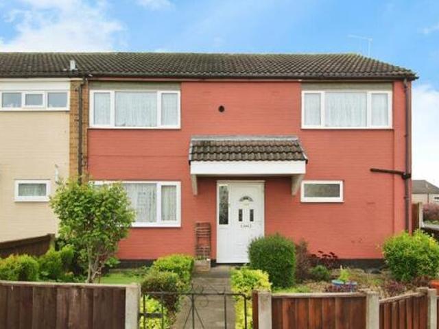 House for sale in Scholes, West Yorkshire