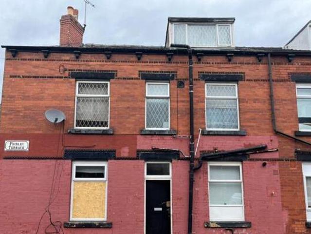 House for sale in Armley, West Yorkshire