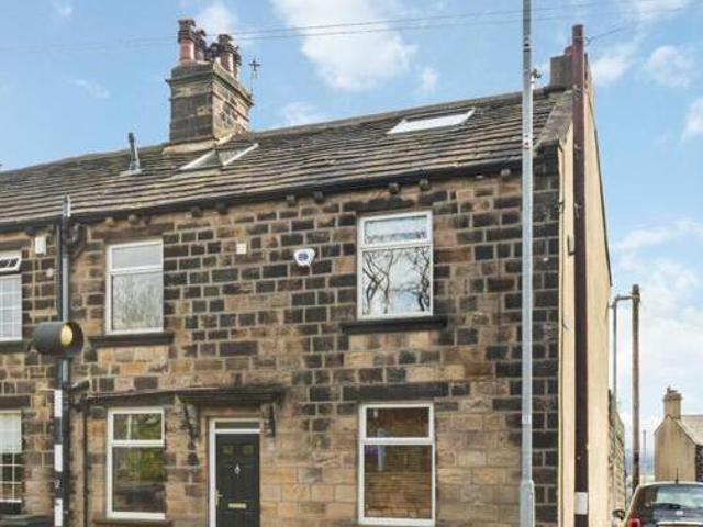 House for sale in Farsley, West Yorkshire