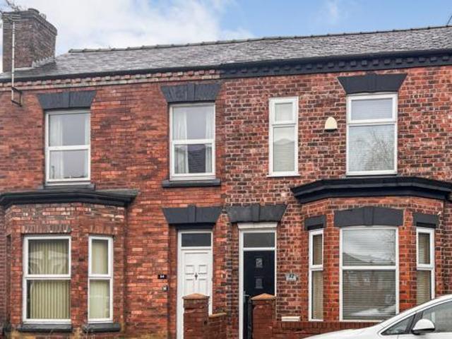 House for sale in Leigh