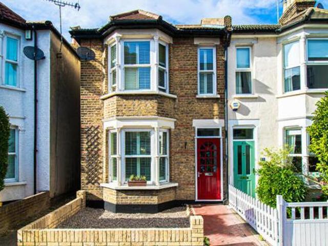 House for sale in Alton Barnes, Essex