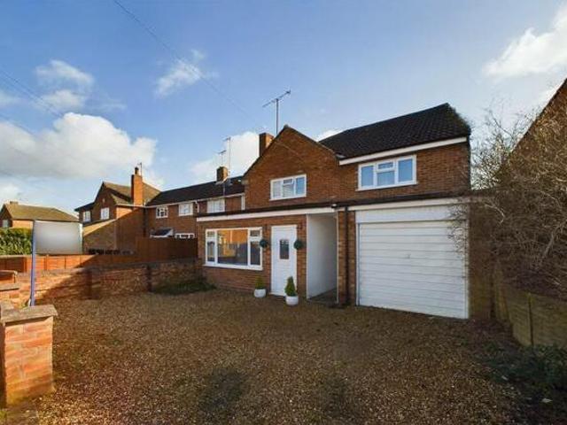 House for sale in Leighton-Linslade, Leighton Buzzard