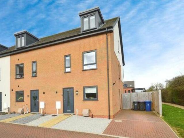 House for sale in Brayford, Lincolnshire