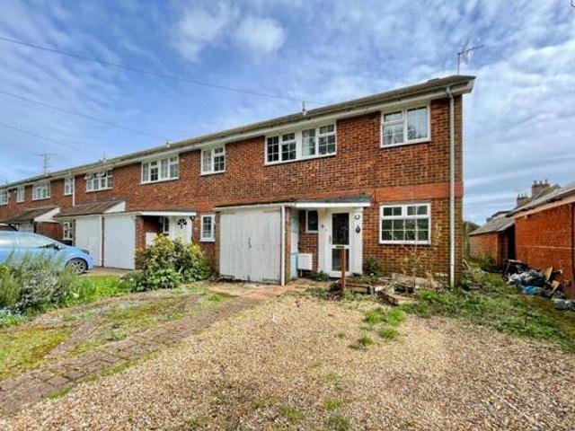 House for sale in Luton