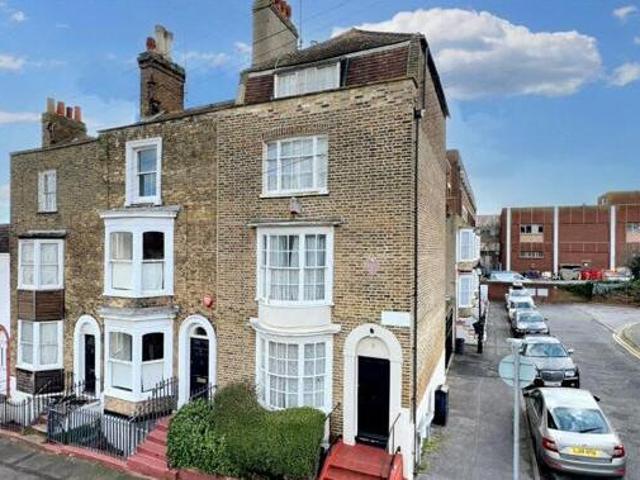 House for sale in Cliftonville West, Acol