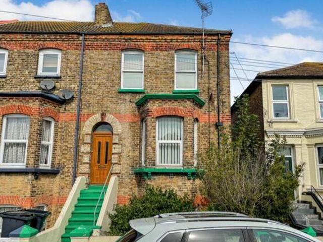House for sale in Westbrook, Acol