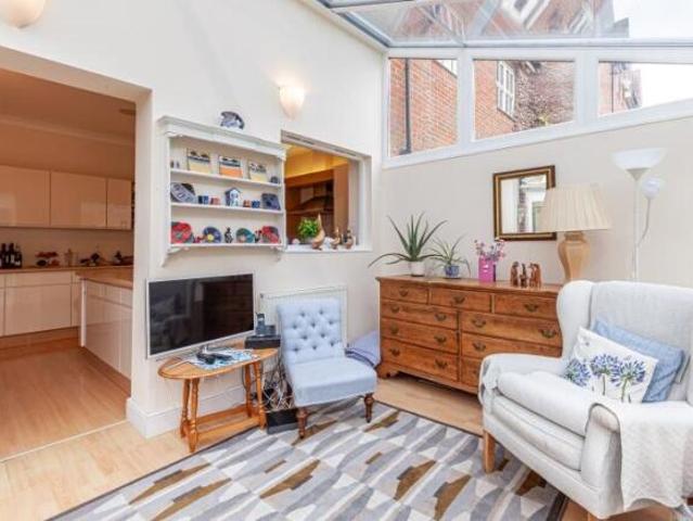 Cottage for sale in Waterside, Oxford