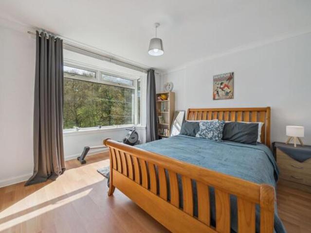 Cottage for sale in Clarkston, Scotland