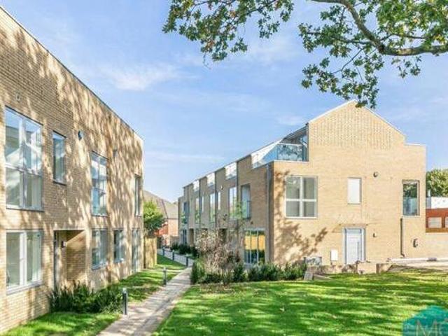 House for sale in Hertfordshire