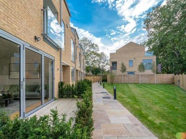 House for sale in Hertfordshire