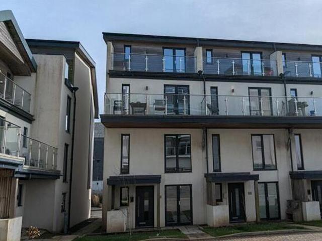 House for sale in Newquay, Cornwall
