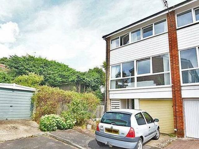 House for rent in Lyons, Greater London