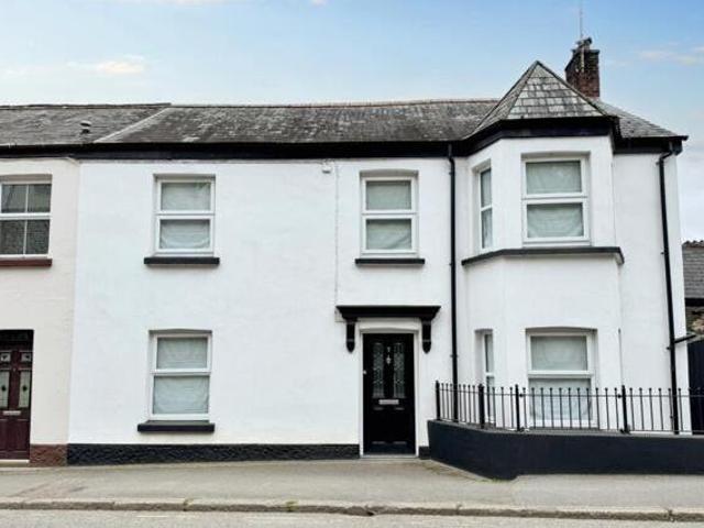 House for sale in Weir Quay, Devon