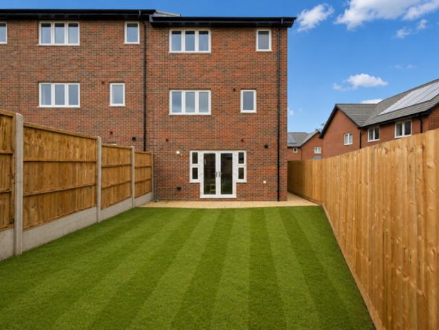 Cottage for sale in Whitehouse, Milton Keynes