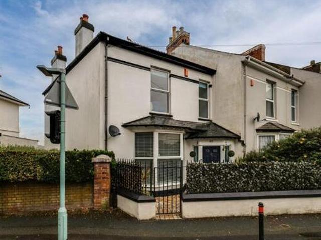 House for sale in Follaton, Strode