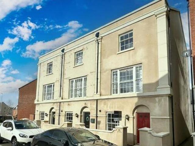 House for sale in Follaton, Strode