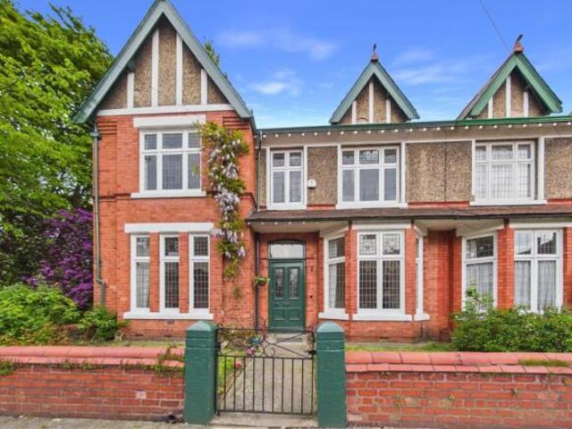 Cottage for sale in Calderstones