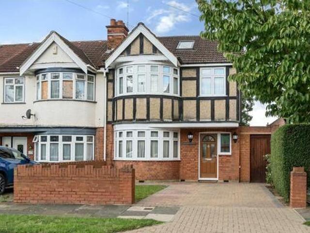 House for sale in Greater London
