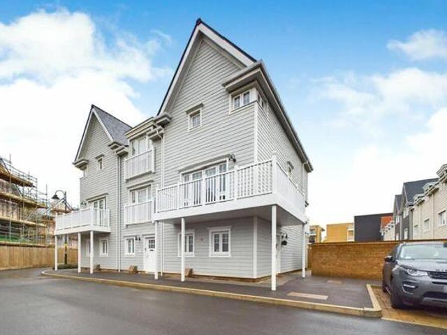 House for sale in Reading