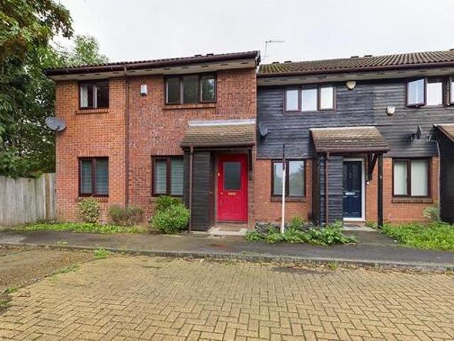 House for sale in Ruislip, Greater London