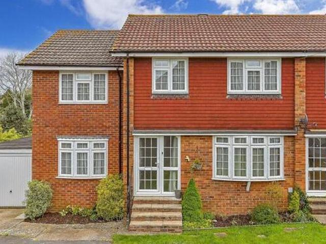 House for sale in Binstead, Ryde