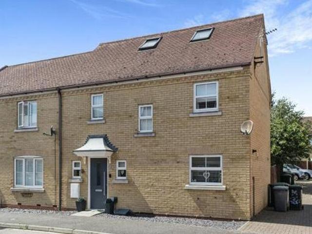 House for sale in Shefford, Bedfordshire