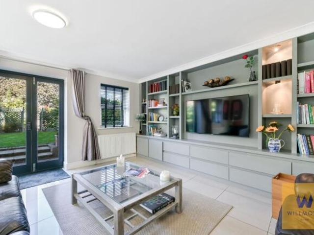 Cottage for sale in Cat Hill