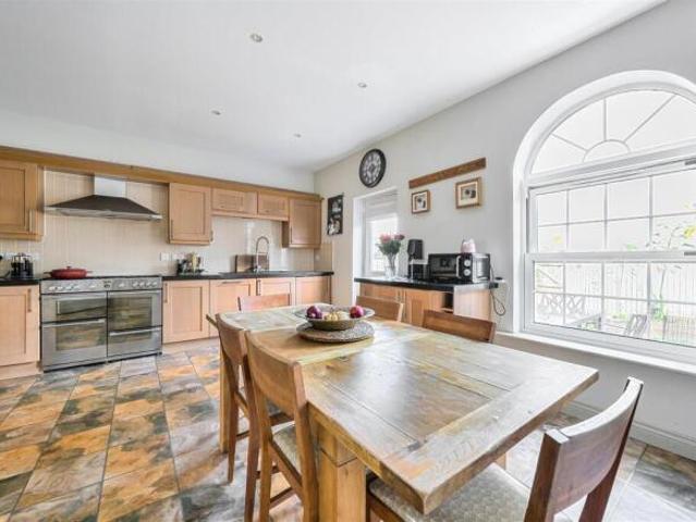 Cottage for sale in Midway, Kent