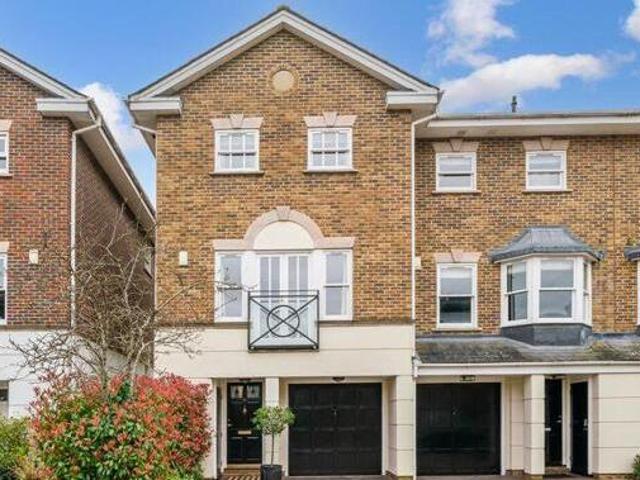 House for sale in Thames Ditton, Elmbridge