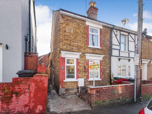 Terraced House for sale in Slough