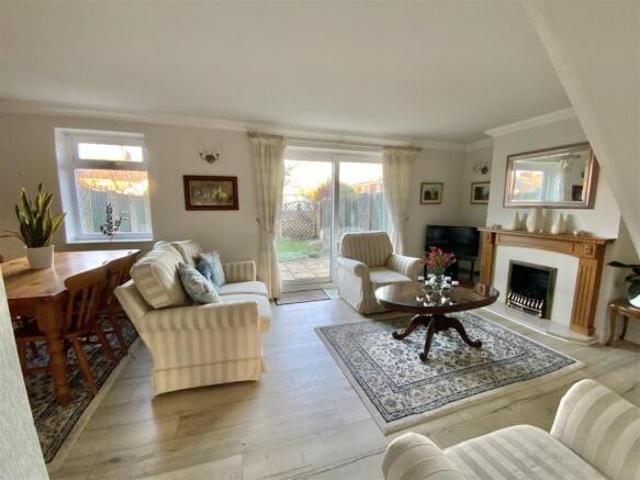 Cottage for sale in Galley Hill