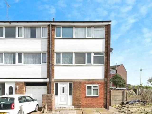 House for sale in Tilbury, Essex