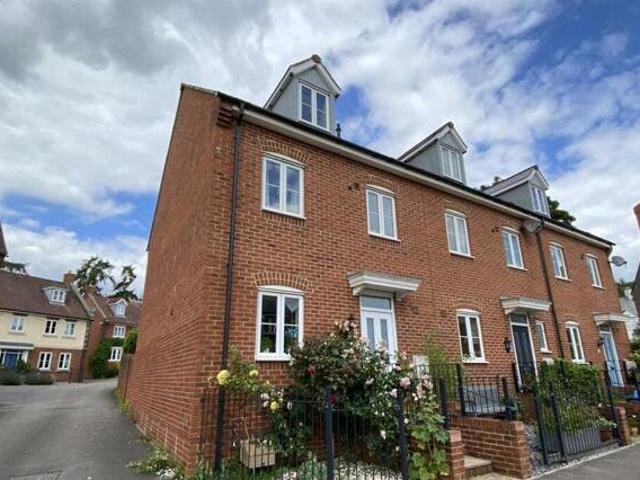 House for sale in Lyons, Greater London