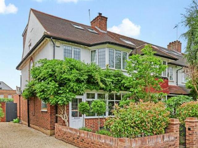 House for sale in Twickenham, Greater London