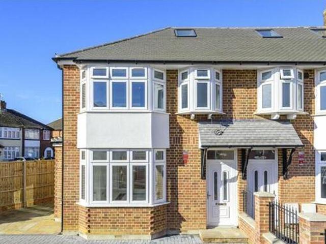 House for sale in Uxbridge, Greater London