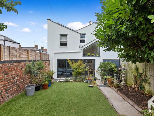 Cottage for sale in Ewens Farm, Cheltenham