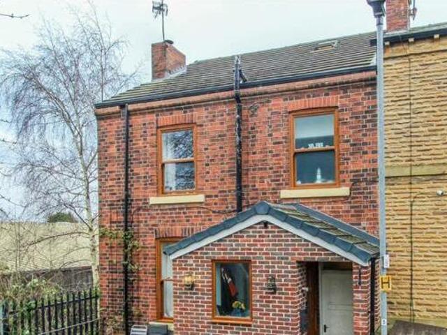 House for sale in Ossett, West Yorkshire