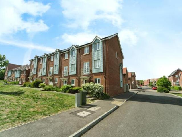 Cottage for sale in Upperton, Eastbourne