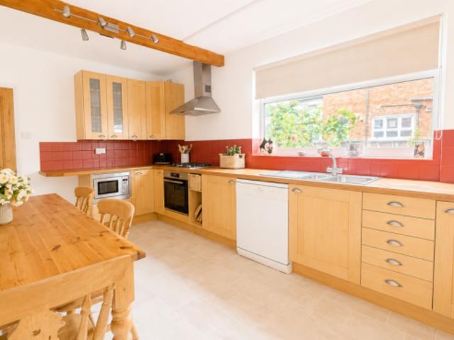 Cottage for sale in Brayford, Lincolnshire