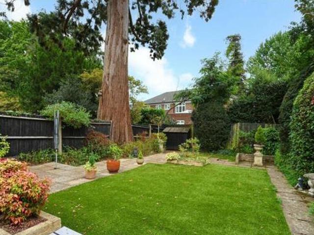 House for sale in Weybridge, Elmbridge