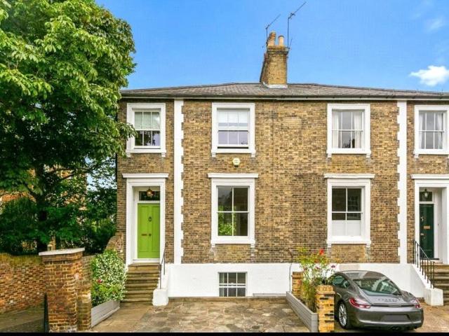 House for rent in St Margarets, Greater London