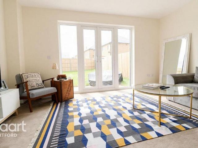 House for rent in Ebbsfleet Green, Dartford