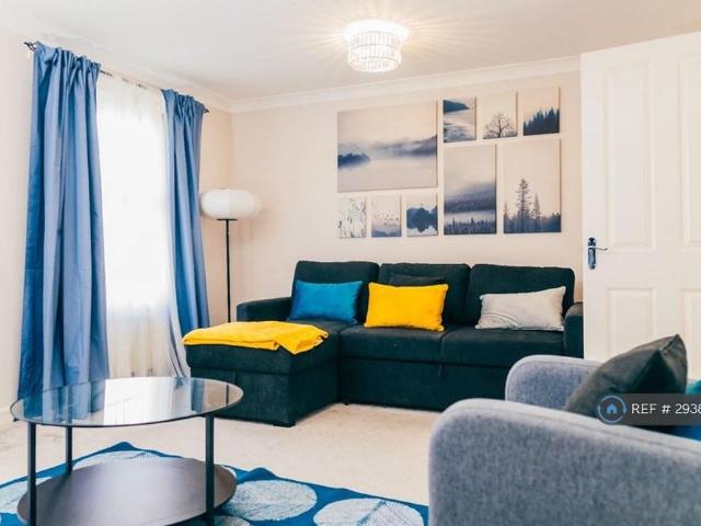 House for rent in Civic Centre, Falcon Lodge