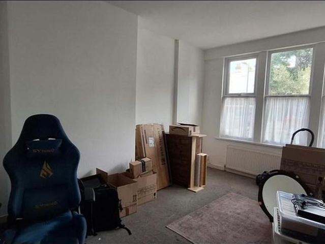 House for rent in Alton Barnes, Essex