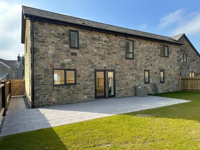 House for rent in Clatter, Wales