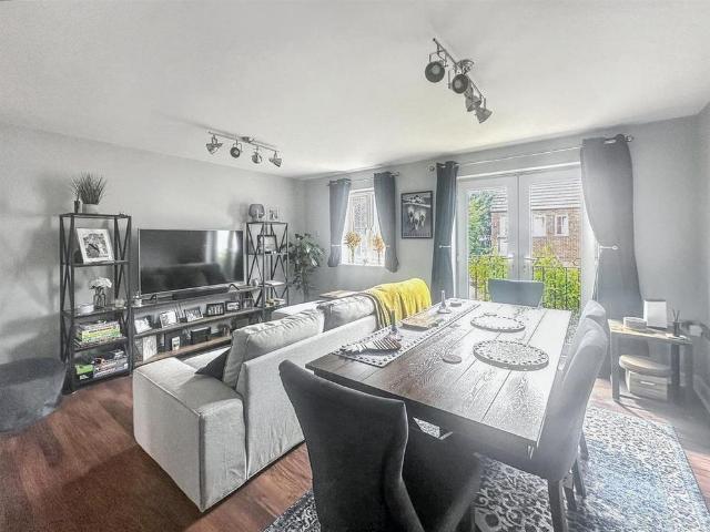 House for rent in Caldermill, East Midlands