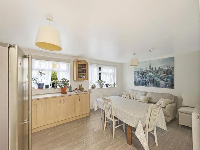 Room for rent in Romsey, Cambridge