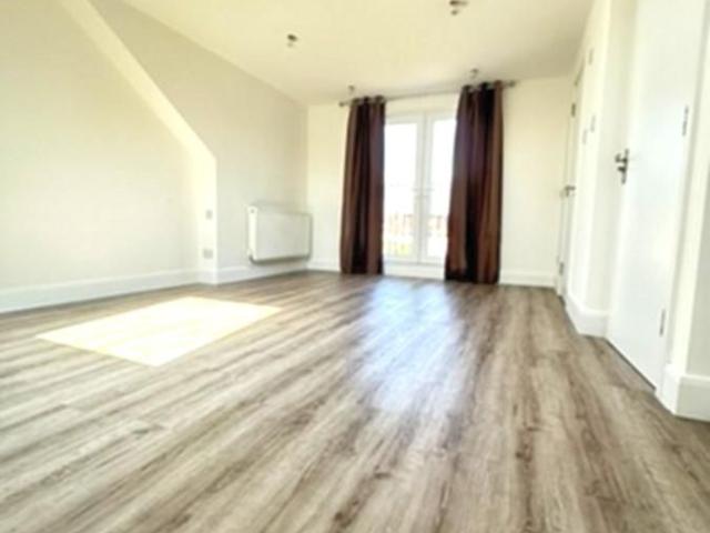 House for rent in Chingford Mount, Highams Park