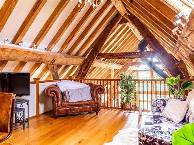 House for rent in Pouchen End, Hertfordshire
