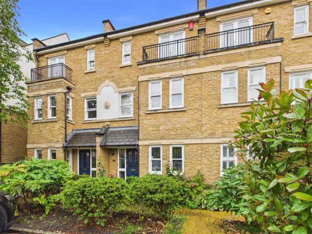 House for rent in Hampton Hill, Greater London